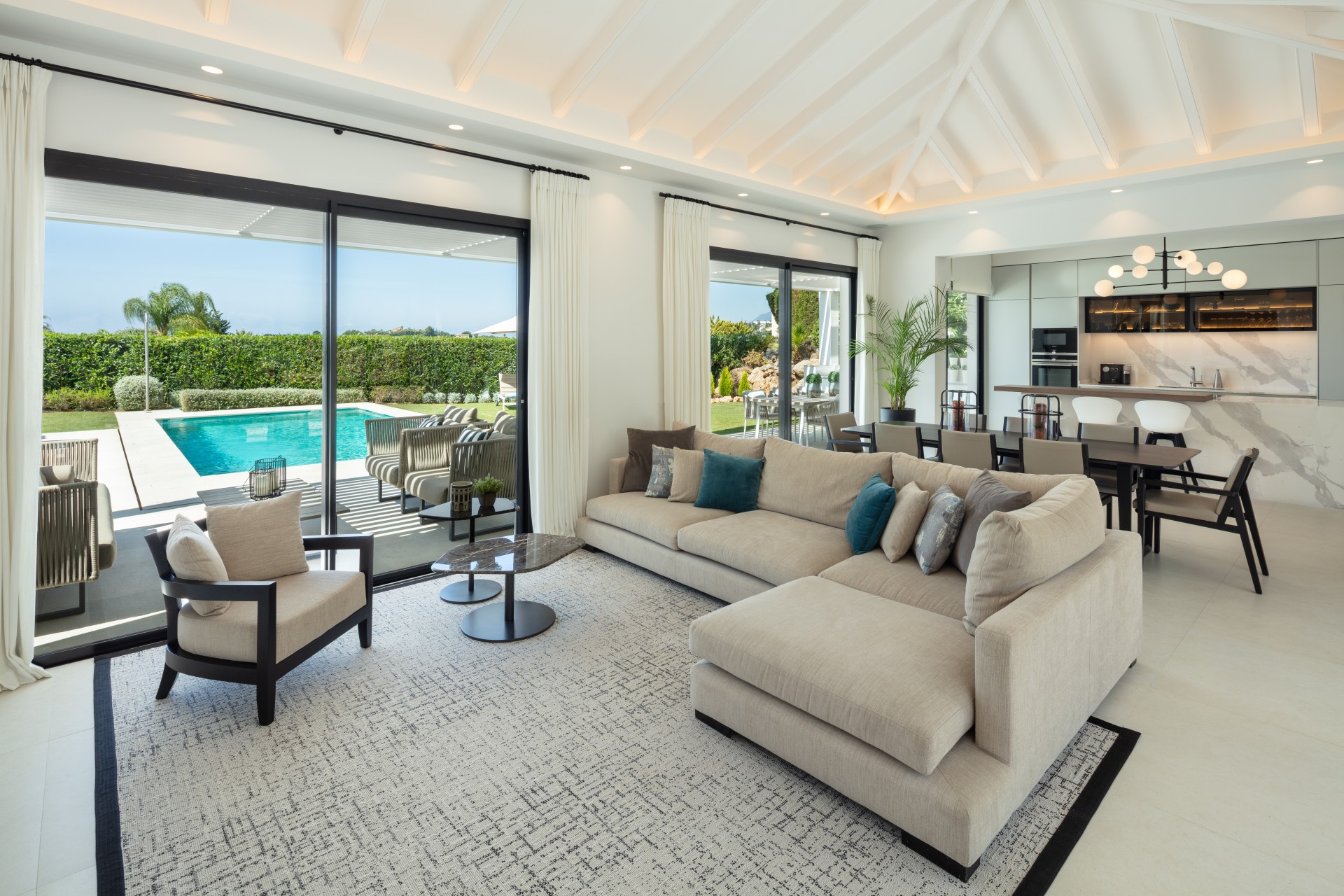 Resale - Villa - Marbella - Nueva Andalucía