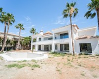 Resale - Villa - Marbella - Sierra Blanca