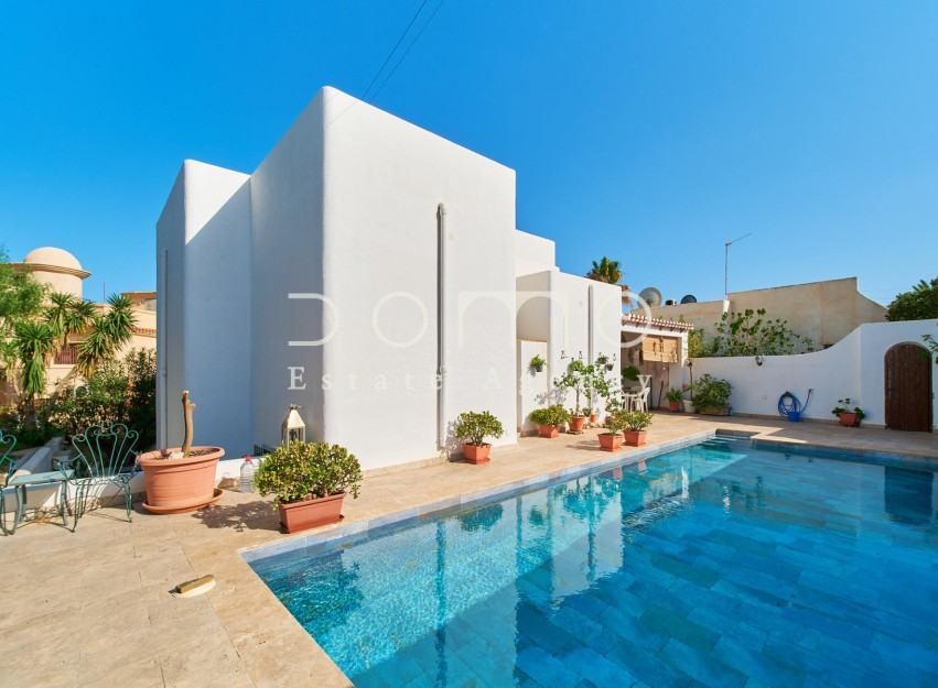 Resale - Villa - Mojácar