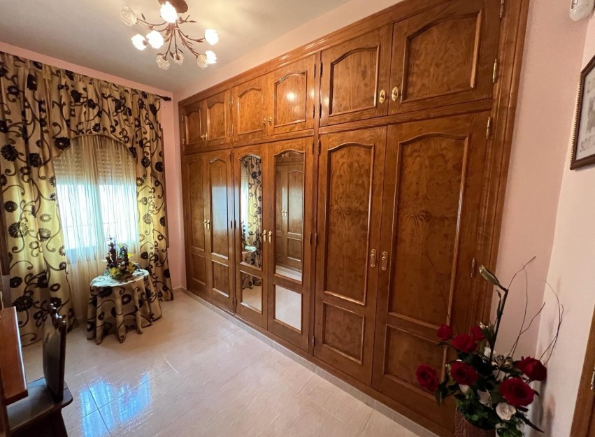 Resale - Villa - Orihuela Costa - Campoamor