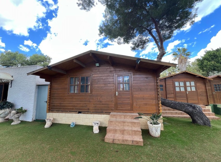 Resale - Villa - Orihuela Costa - Campoamor