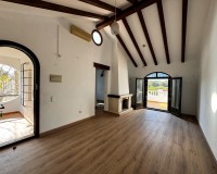 Resale - Villa - Orihuela Costa - Los Dolses