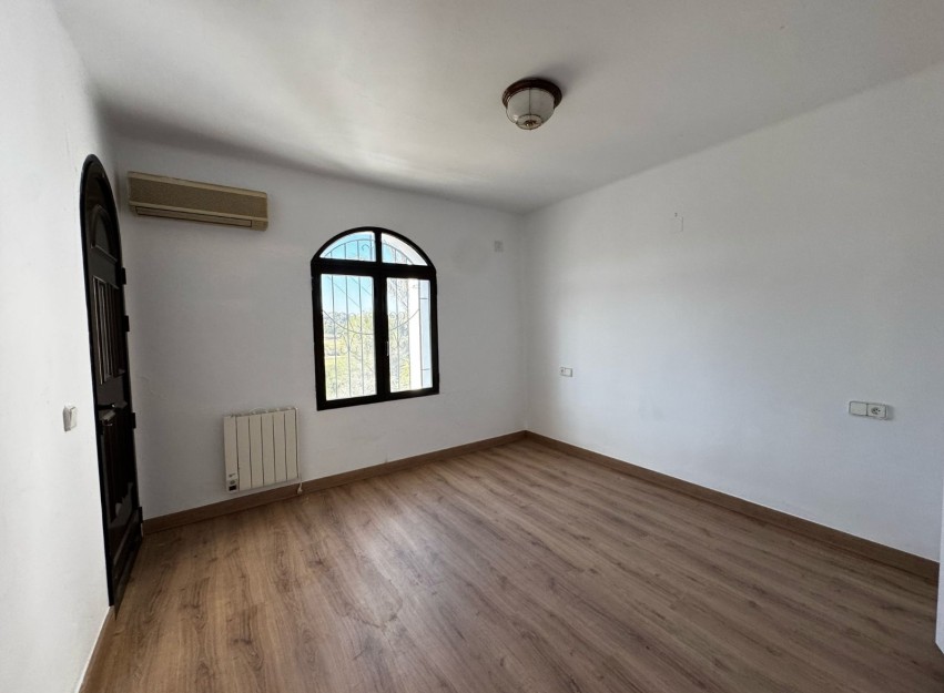 Resale - Villa - Orihuela Costa - Los Dolses