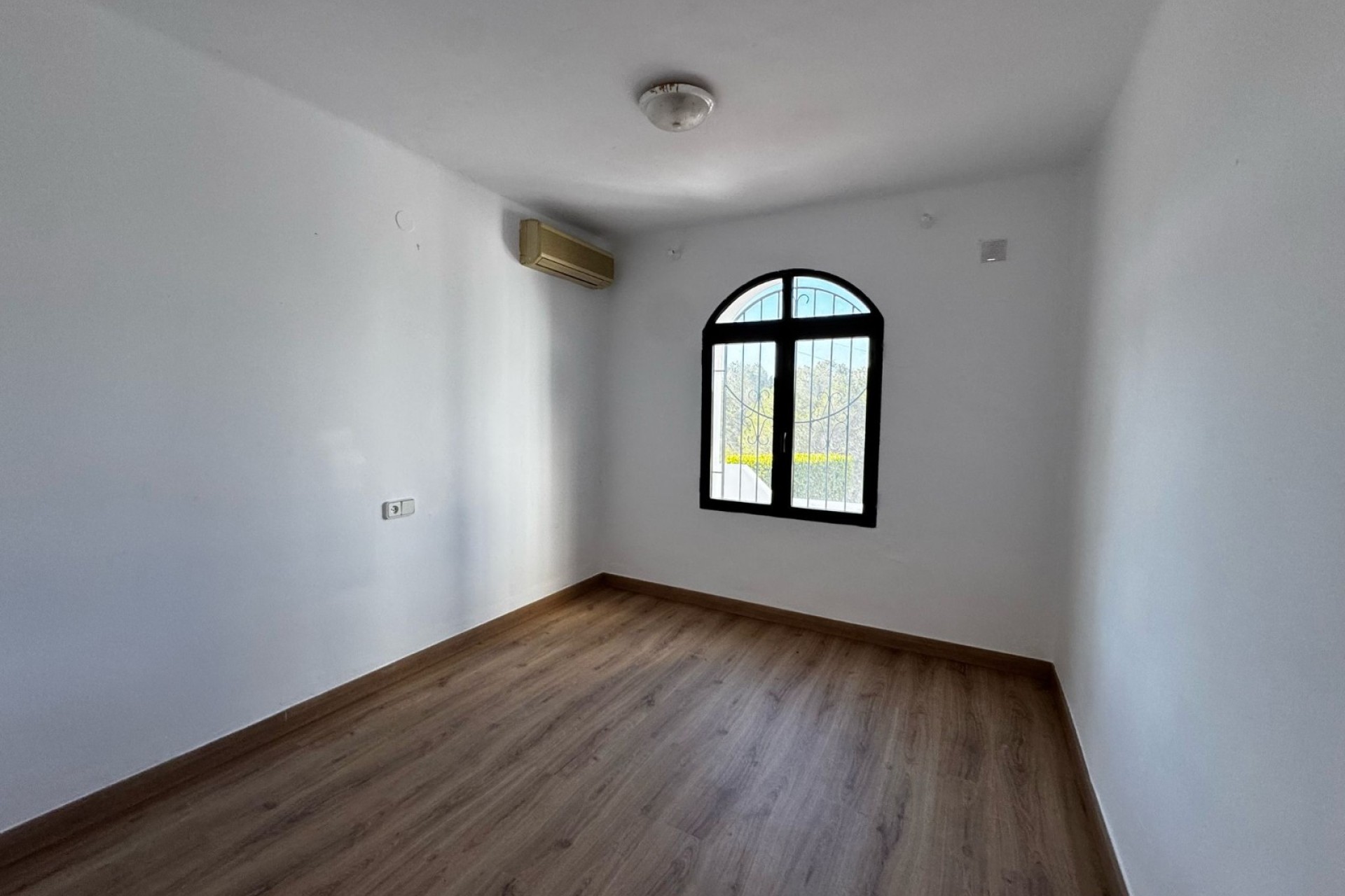 Resale - Villa - Orihuela Costa - Los Dolses