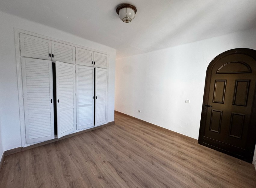 Resale - Villa - Orihuela Costa - Los Dolses