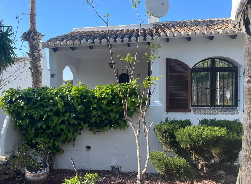 Resale - Villa - Orihuela Costa - Los Dolses