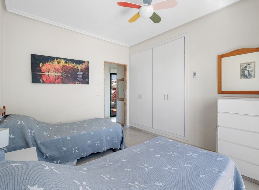 Resale - Villa - Orihuela Costa - Los Dolses