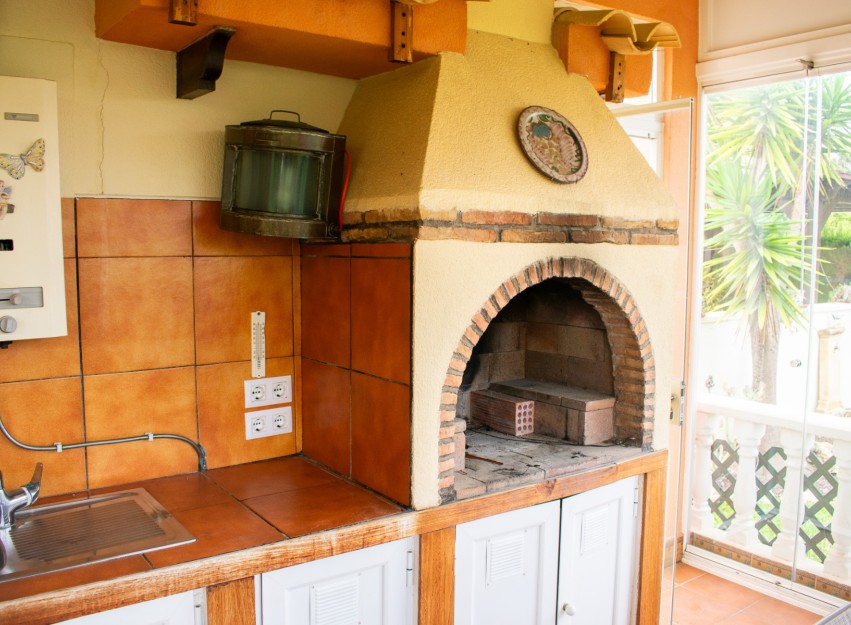 Resale - Villa - Orihuela Costa - MUY CERCA DE LA PLAYA