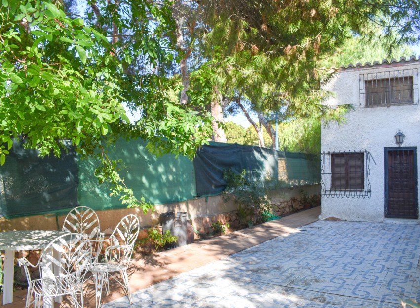 Resale - Villa - Orihuela Costa - Punta Prima
