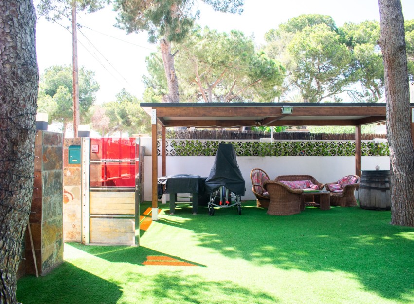 Resale - Villa - Orihuela Costa - Punta Prima