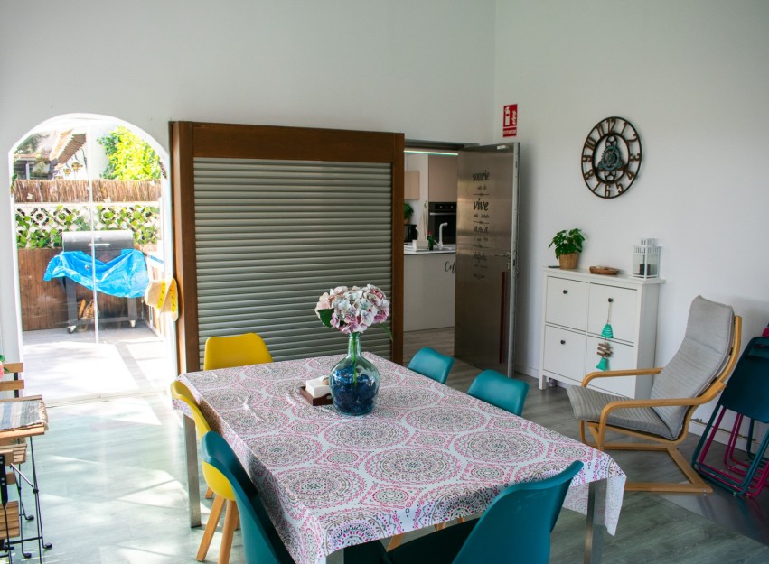 Resale - Villa - Orihuela Costa - Punta Prima