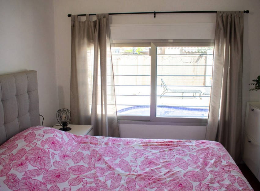 Resale - Villa - Orihuela Costa - Punta Prima