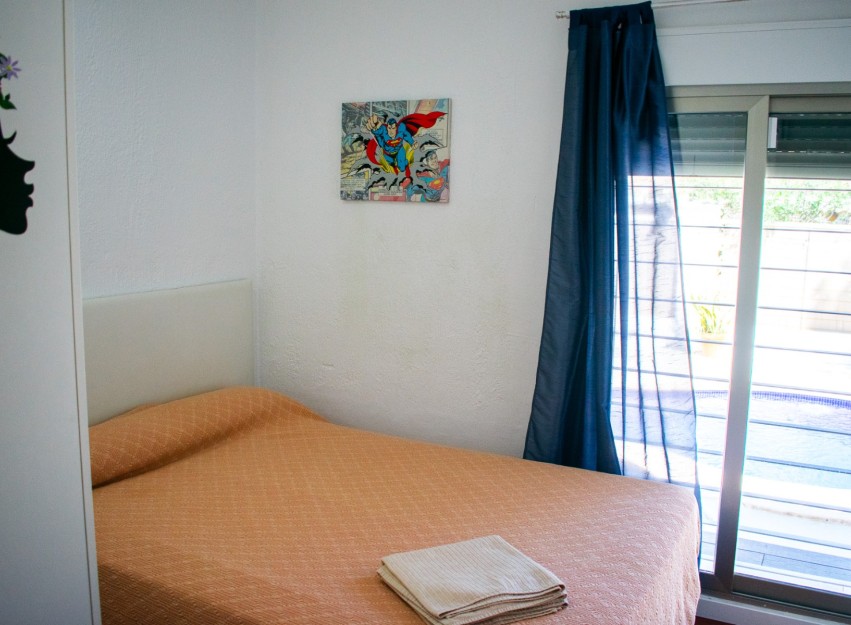 Resale - Villa - Orihuela Costa - Punta Prima
