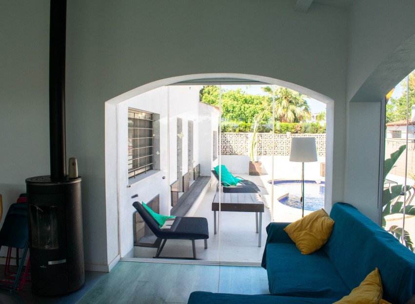 Resale - Villa - Orihuela Costa - Punta Prima