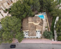 Resale - Villa - Orihuela Costa - Villamartín