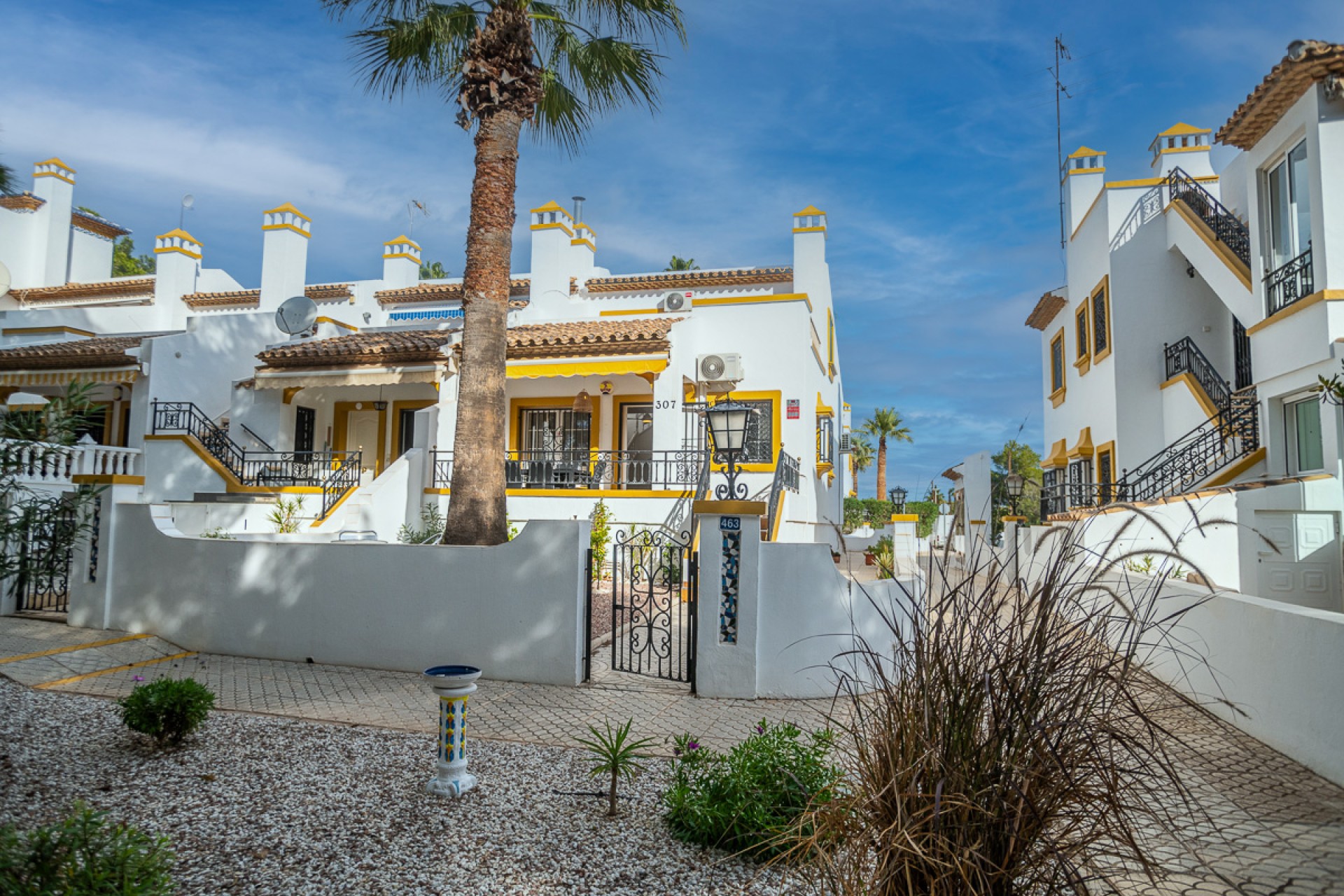 Resale - Villa - Orihuela Costa - Villamartín