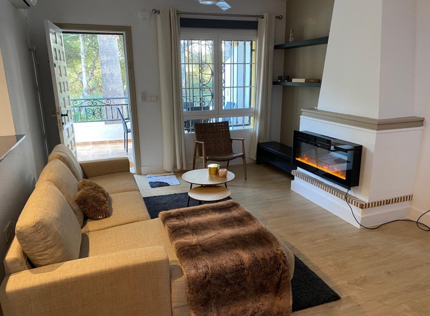 Resale - Villa - Orihuela Costa - Villamartín