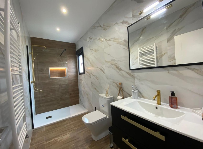 Resale - Villa - Orihuela Costa - Villamartín