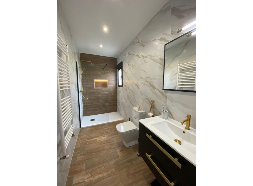 Resale - Villa - Orihuela Costa - Villamartín