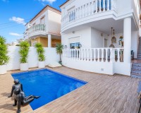 Resale - Villa - Orihuela Costa - Villamartín