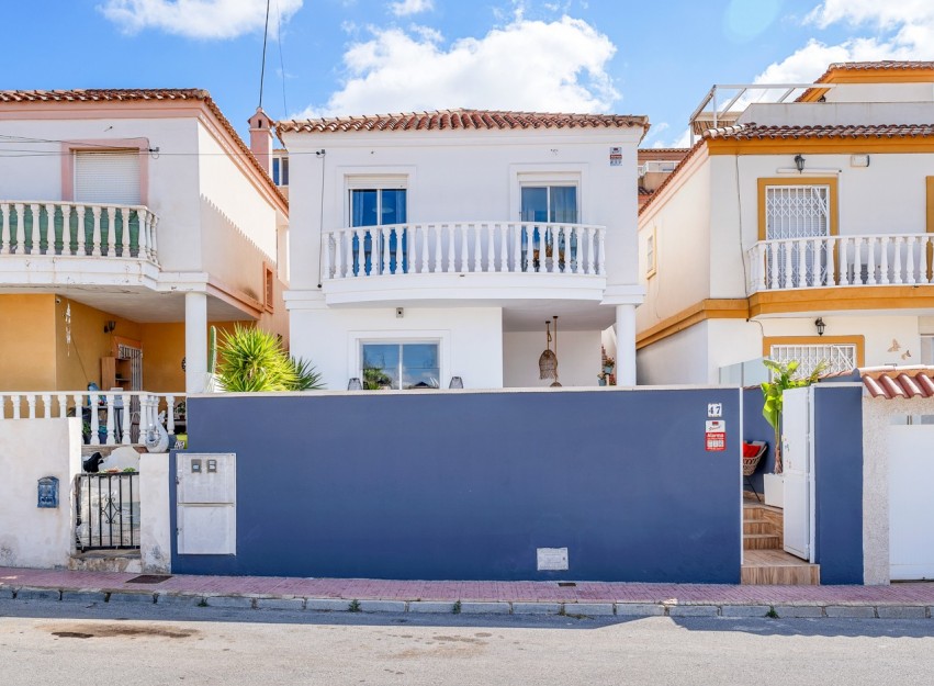 Resale - Villa - Orihuela Costa - Villamartín