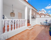 Resale - Villa - Orihuela Costa - Villamartín