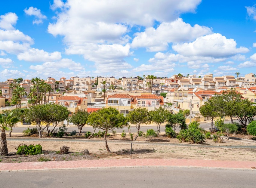 Resale - Villa - Orihuela Costa - Villamartín