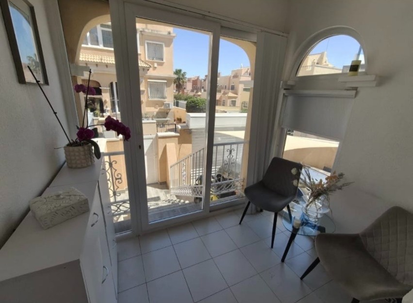 Resale - Villa - Orihuela Costa - Villamartín