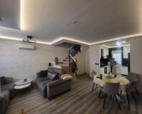Resale - Villa - Orihuela Costa - Villamartín