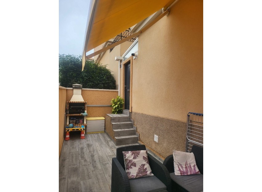 Resale - Villa - Orihuela Costa - Villamartín