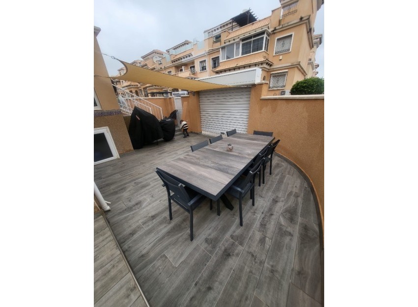 Resale - Villa - Orihuela Costa - Villamartín