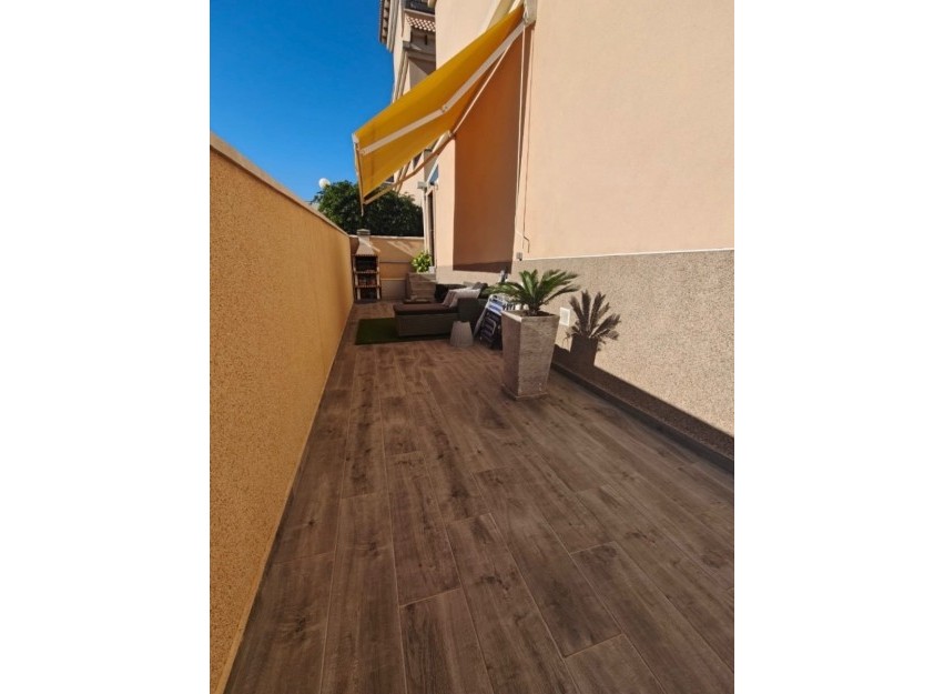 Resale - Villa - Orihuela Costa - Villamartín
