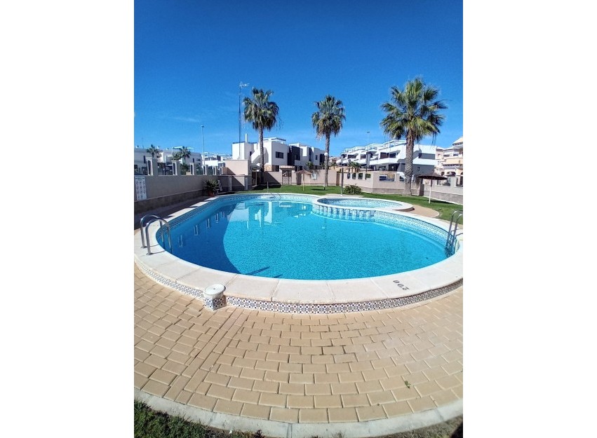 Resale - Villa - Orihuela Costa - Villamartín
