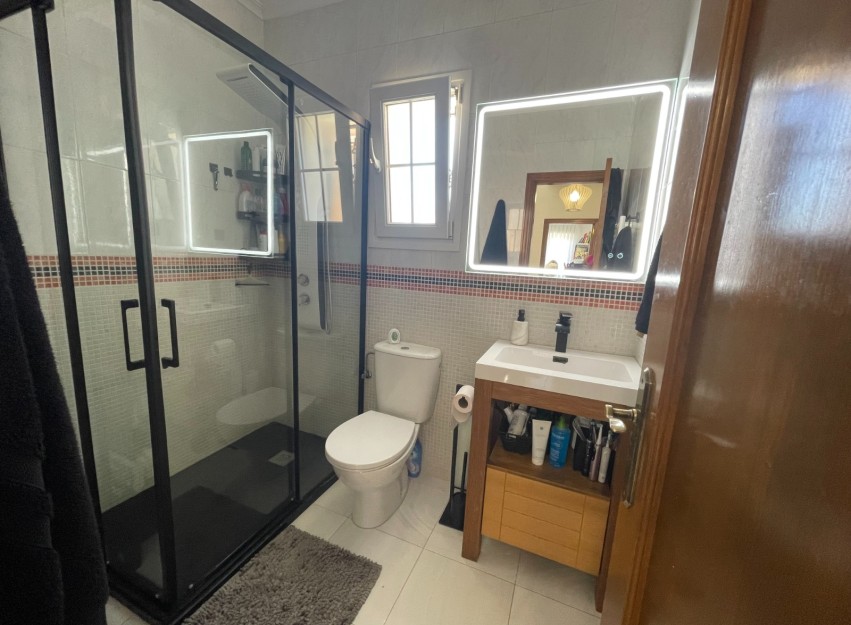 Resale - Villa - Orihuela Costa - Villamartín