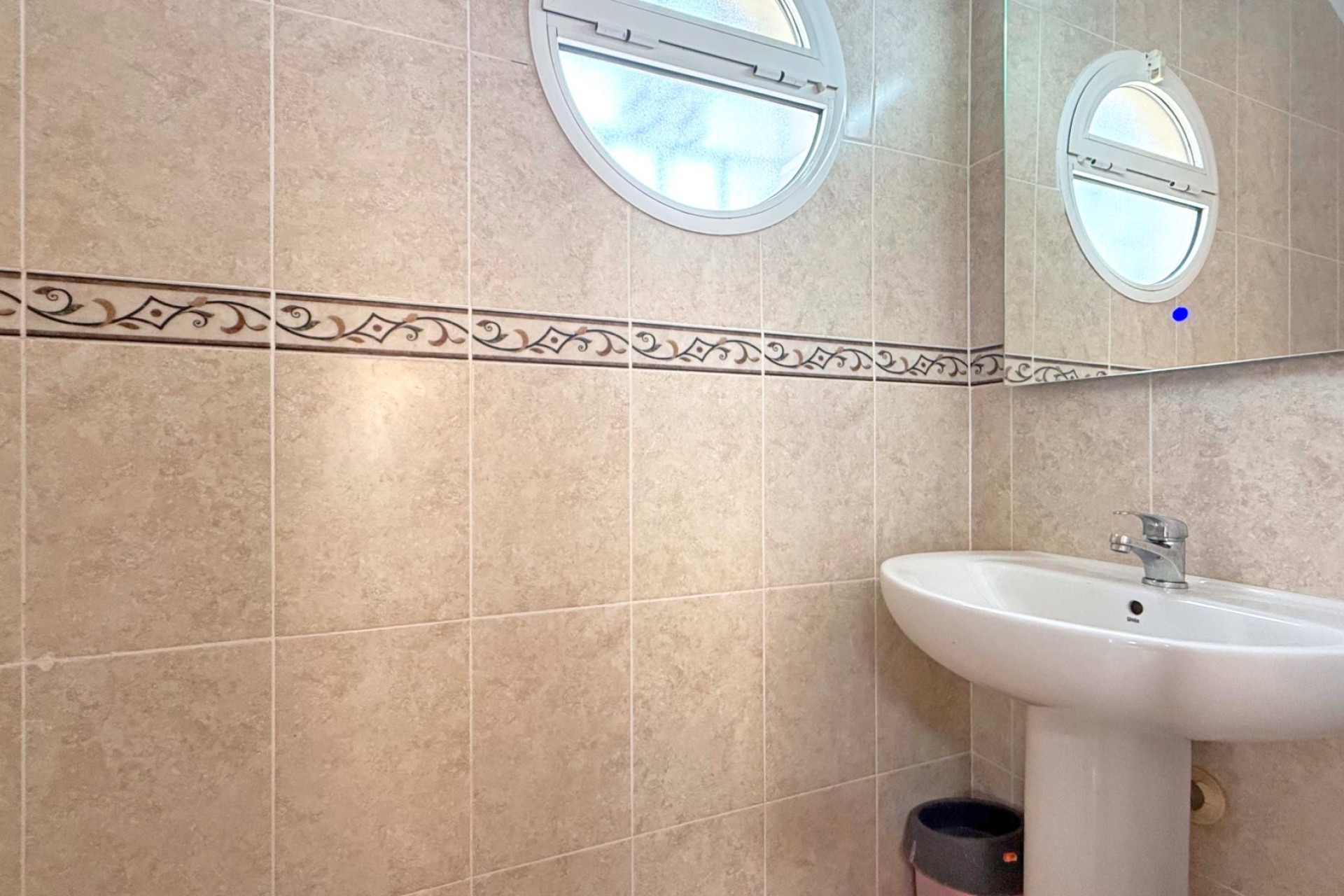 Resale - Villa - Orihuela Costa - Villamartín