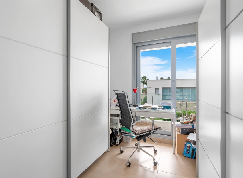 Resale - Villa - Orihuela Costa - Vistabella