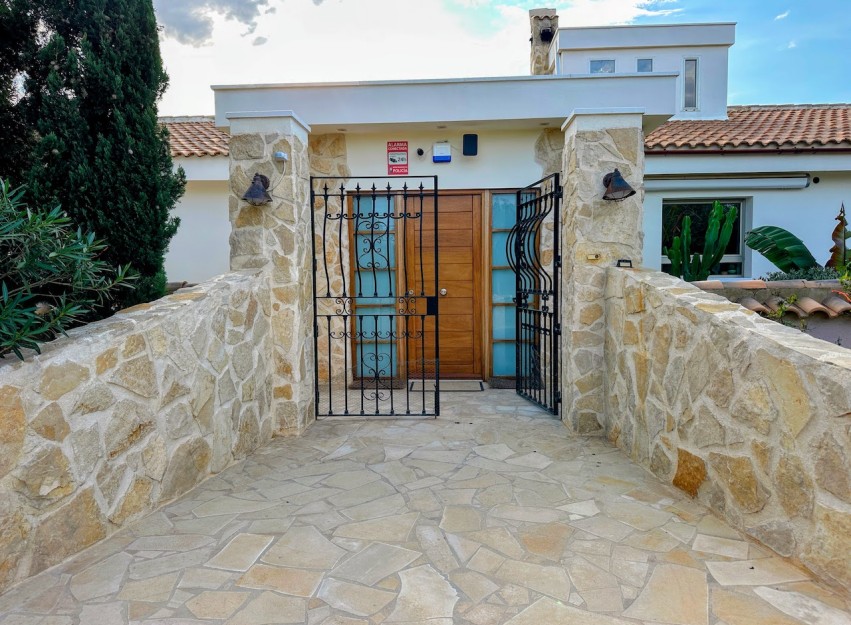 Resale - Villa - Orihuela - Torremendo