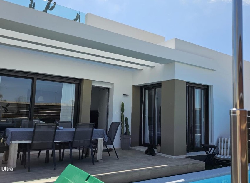 Resale - Villa - Orihuela - Vistabella