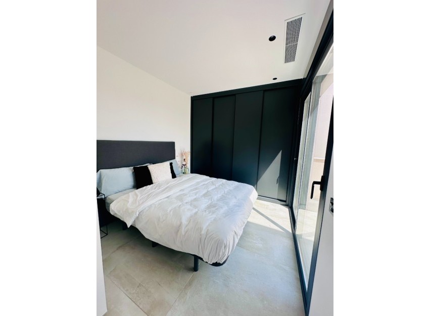 Resale - Villa - Rojales