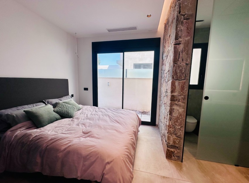 Resale - Villa - Rojales