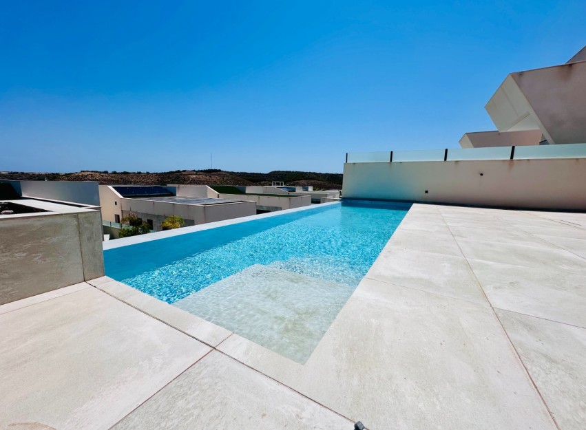 Resale - Villa - Rojales