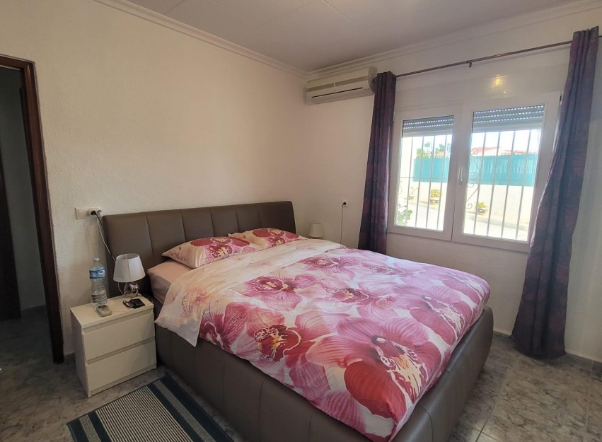 Resale - Villa - San Fulgencio - Urbanización La Marina