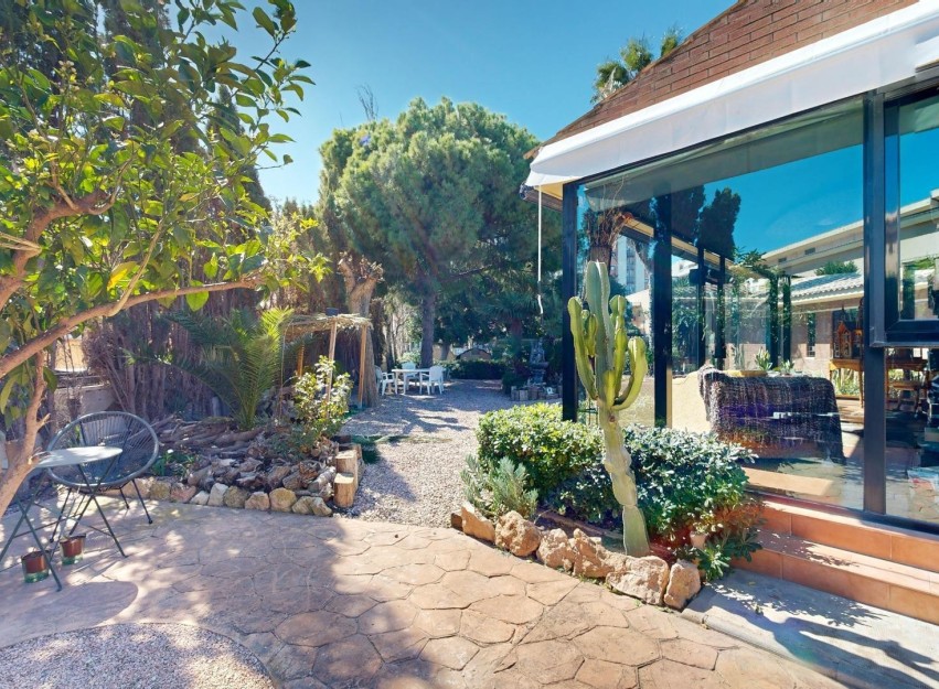 Resale - Villa - San Juan - San Juan de Alicante