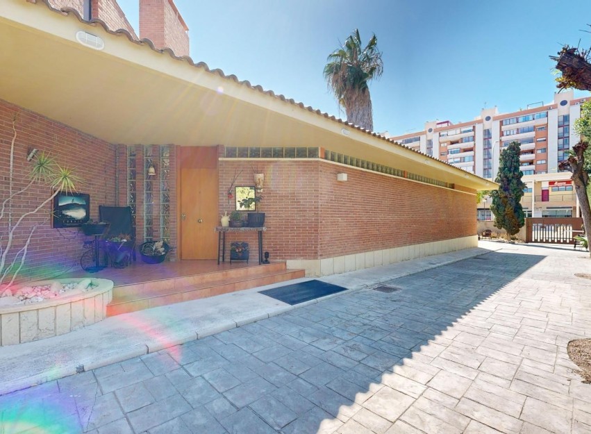 Resale - Villa - San Juan - San Juan de Alicante