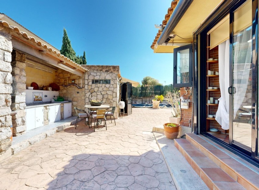 Resale - Villa - San Juan - San Juan de Alicante