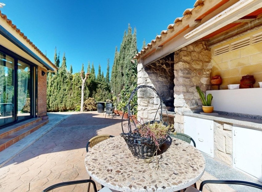 Resale - Villa - San Juan - San Juan de Alicante