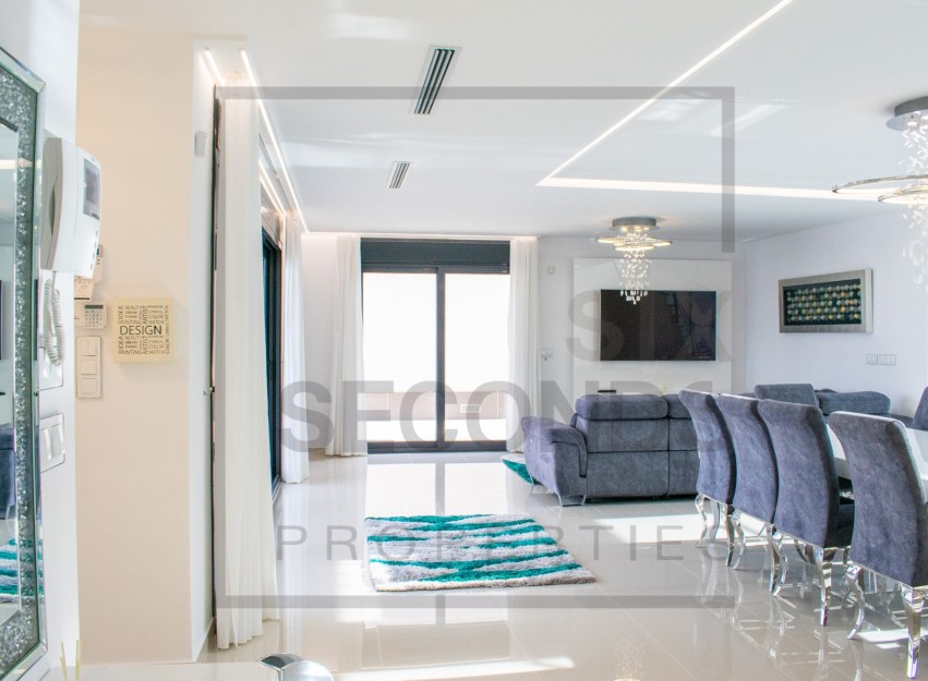 Resale - Villa - San Miguel de Salinas - Urbanizaciones