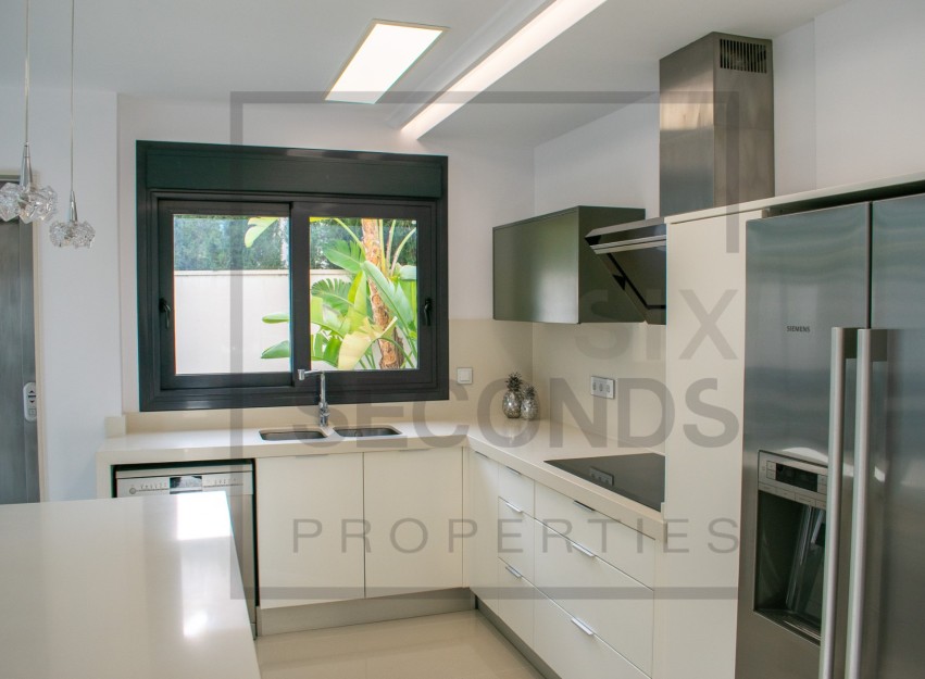 Resale - Villa - San Miguel de Salinas - Urbanizaciones