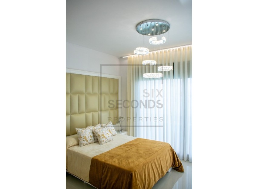 Resale - Villa - San Miguel de Salinas - Urbanizaciones