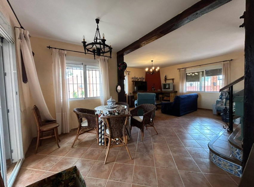 Resale - Villa - San Miguel de Salinas - Urbanizaciones